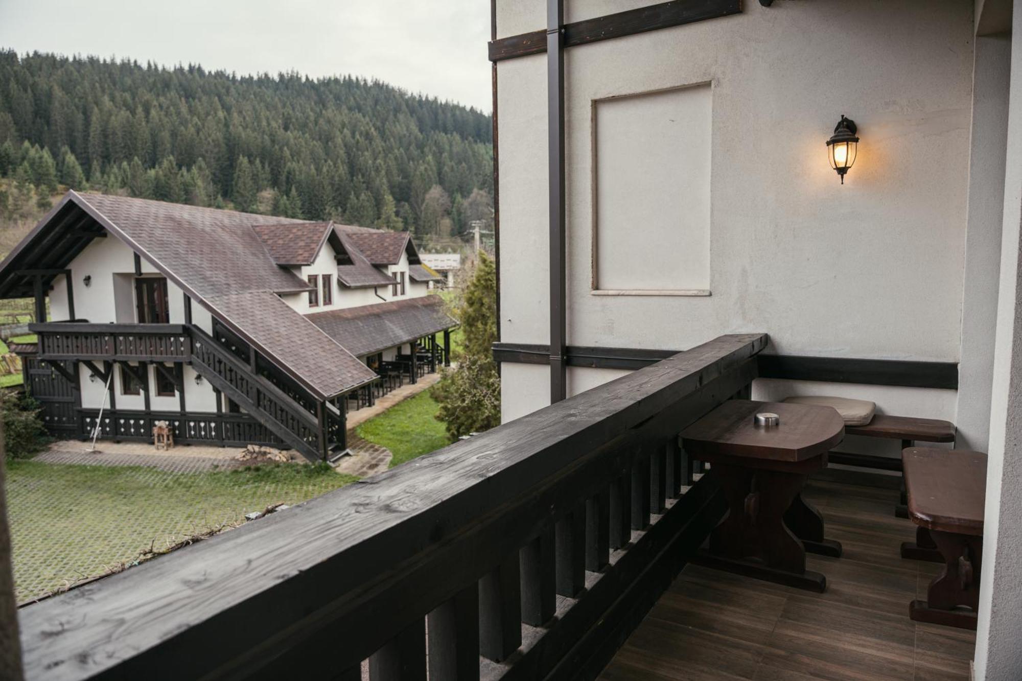 Готель Casa Calin Вама Екстер'єр фото